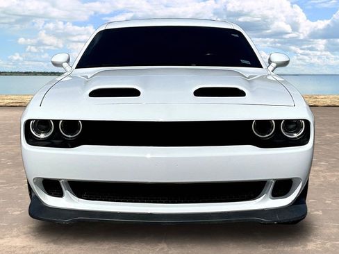 Used 2022 Dodge Challenger SRT Hellcat w/ Plus Package RWD image 2
