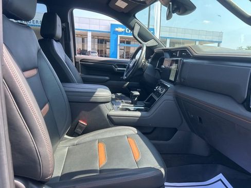 Used 2024 GMC Sierra 1500 AT4 w/ AT4 Premium Package image 32