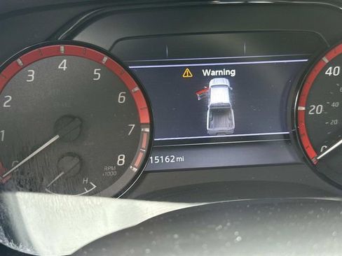 Used 2024 Nissan Frontier Pro-X image 10