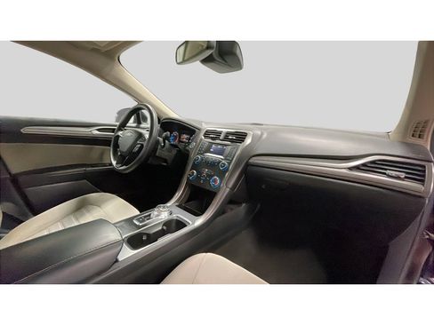 Used 2020 Ford Fusion S FWD image 18