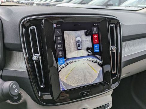 New 2026 Volvo XC40 B5 Ultra w/ Climate Package image 10
