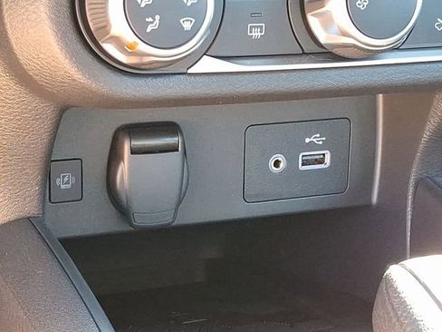 New 2025 Nissan Versa SV w/ Trunk Package image 20