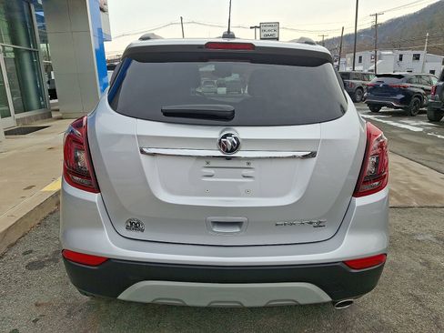 Used 2022 Buick Encore Preferred w/ Safety Package image 5