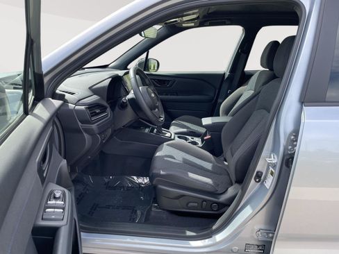 Certified 2025 Subaru Forester Premium AWD/4WD image 5