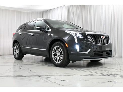 Certified 2023 Cadillac XT5 Premium Luxury w/ Technology Package image 2