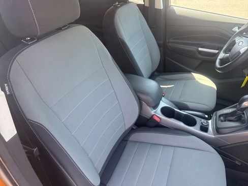 Used 2016 Ford Escape SE w/ Equipment Group 201A FWD image 14