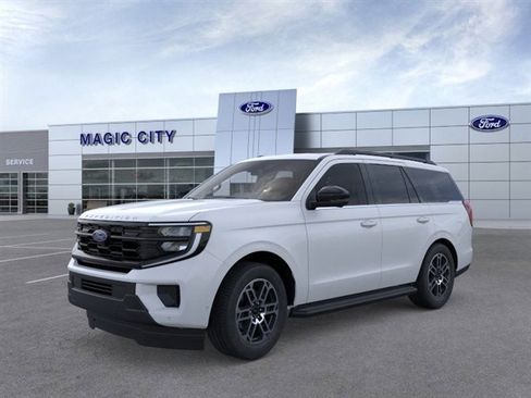 New 2026 Ford Expedition Active AWD/4WD image 1