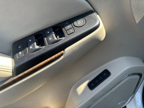 Used 2019 GMC Yukon Denali w/ Denali Ultimate Package image 12