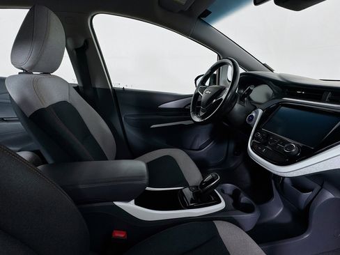 Used 2020 Chevrolet Bolt LT image 28