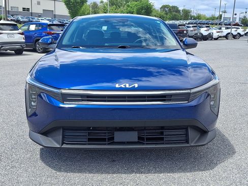 Certified 2025 Kia K4 FWD image 2