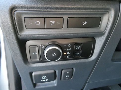 Used 2023 Ford F150 Lariat AWD/4WD image 25