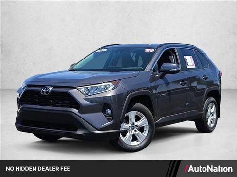 Used 2020 Toyota RAV4 XLE w/ Carpet Mat Package FWD image 1