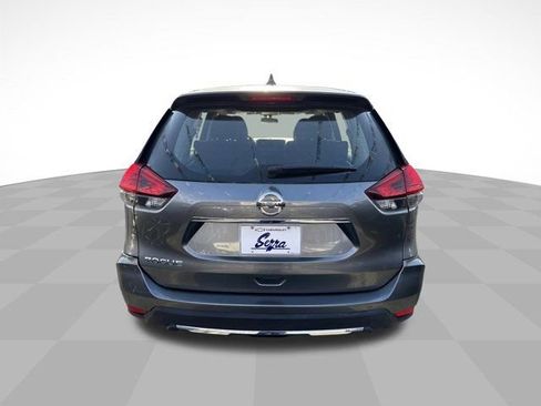 Used 2018 Nissan Rogue S FWD image 8