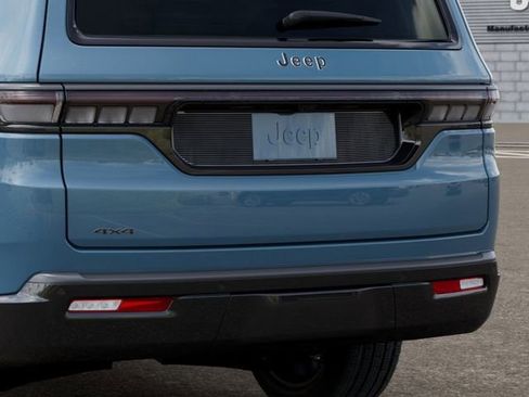New 2026 Jeep Grand Wagoneer Limited AWD/4WD image 13