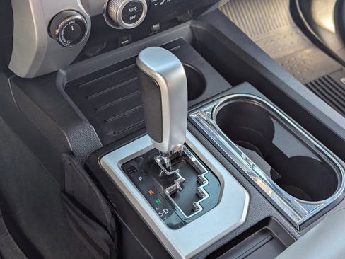 Used 2018 Toyota Tundra Limited w/ Limited Premium Package image 31