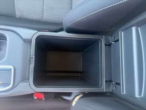 Used 2024 Nissan Sentra SV FWD image 25