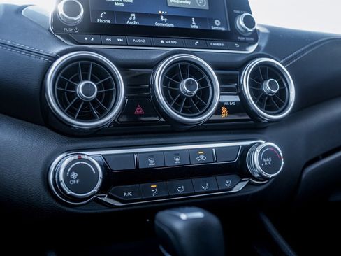 Used 2024 Nissan Sentra SV image 22