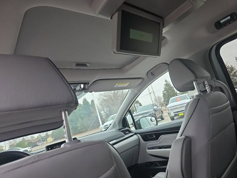 Used 2023 Honda Odyssey Elite image 21
