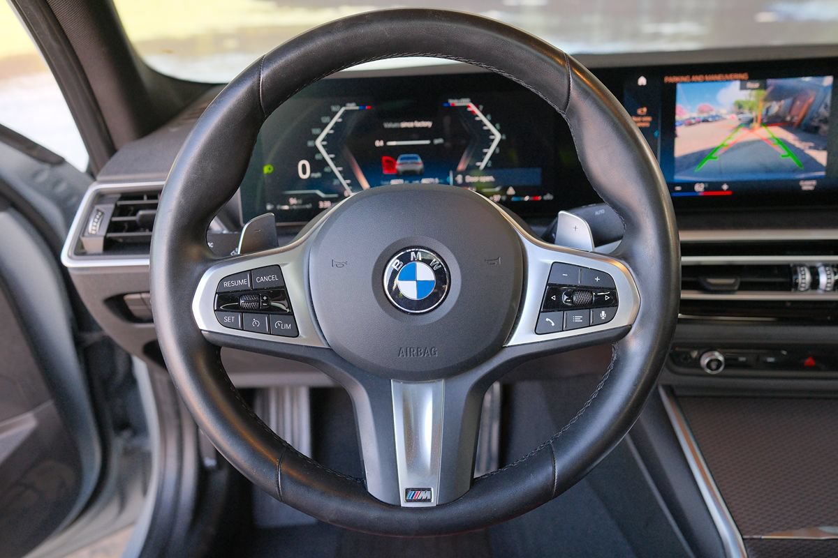 Used 2024 BMW 330i Sedan w/ M Sport Package RWD image 16