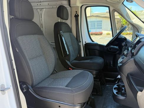 Used 2021 RAM ProMaster 2500 FWD image 14