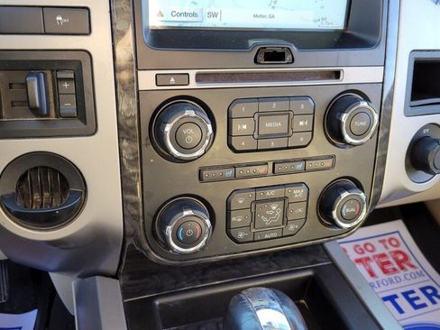 Used 2016 Ford Expedition Limited w/ Equipment Group 301A image 22