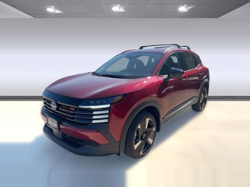 New 2026 Nissan Kicks SR w/ Cold Weather Package image 1