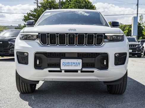 New 2025 Jeep Grand Cherokee Overland w/ Adv Protech Group III image 2