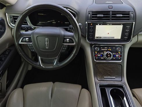 Used 2018 Lincoln Continental Reserve w/ Rear-seat Package image 23