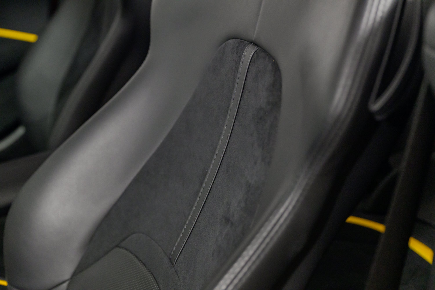 Certified 2024 Ferrari Roma Spider RWD image 47