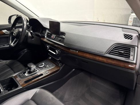 Used 2019 Audi Q5 2.0T Premium AWD/4WD image 22