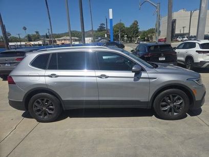 Certified 2023 Volkswagen Tiguan SE w/ Panoramic Sunroof Package