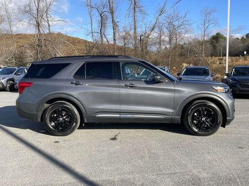 Used 2023 Ford Explorer XLT w/ Equipment Group 202A image 29