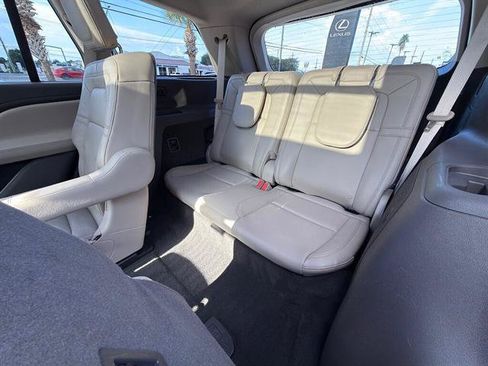 Used 2023 Lincoln Aviator Reserve w/ Equipment Group 201A RWD image 14