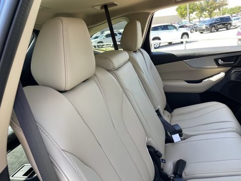 Used 2025 Acura MDX FWD image 29