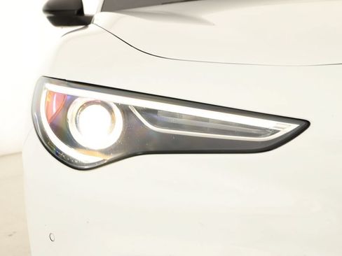 Used 2023 Alfa Romeo Stelvio Sprint RWD image 38