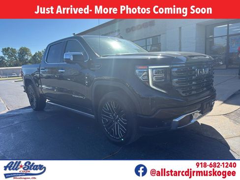 Used 2022 GMC Sierra 1500 Denali Ultimate image 1