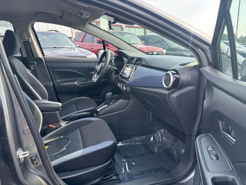 Used 2024 Nissan Versa SV FWD image 10