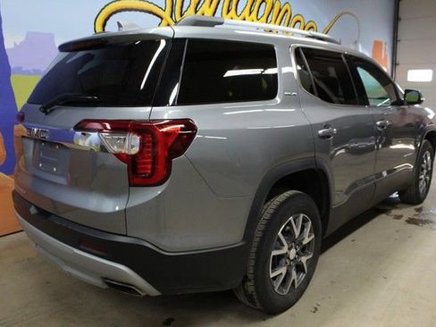 Certified 2023 GMC Acadia SLE w/ Driver Convenience Package FWD image 4