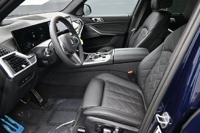 Used 2026 BMW X5 M60i AWD/4WD image 17