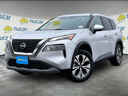 Certified 2022 Nissan Rogue SV image 3