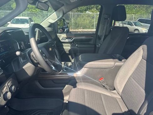 Used 2025 Chevrolet Silverado 2500 LT w/ All Star Edition AWD/4WD image 8