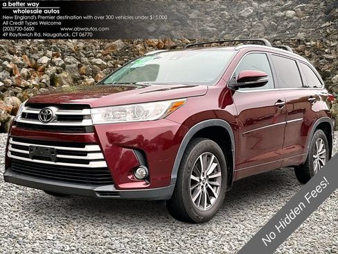 Used 2017 Toyota Highlander XLE w/ Protection Package #3 AWD/4WD image 1