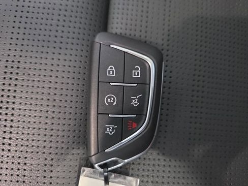 Certified 2025 Cadillac Escalade Sport AWD/4WD image 37