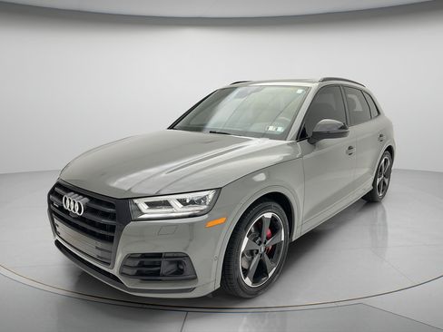 Used 2019 Audi SQ5 Prestige w/ Prestige Package AWD/4WD image 3