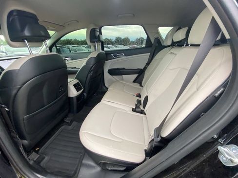Certified 2024 Kia Sportage EX AWD/4WD image 21
