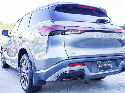 Certified 2023 INFINITI QX60 Pure image 10