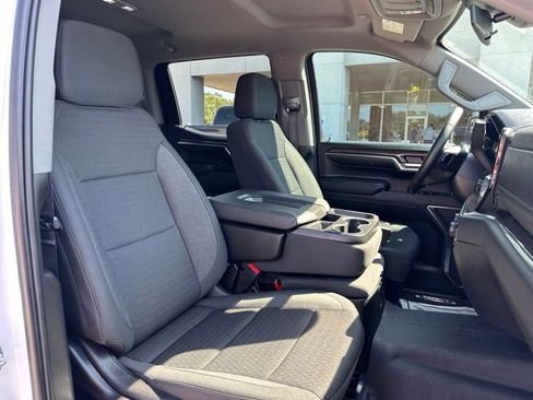 Used 2024 Chevrolet Silverado 1500 RST AWD/4WD image 37