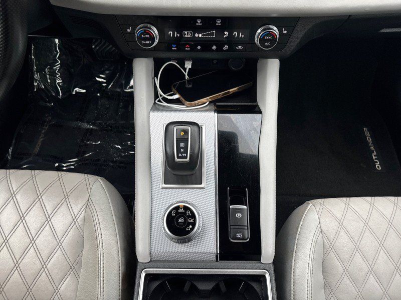 Used 2022 Mitsubishi Outlander SEL FWD image 24