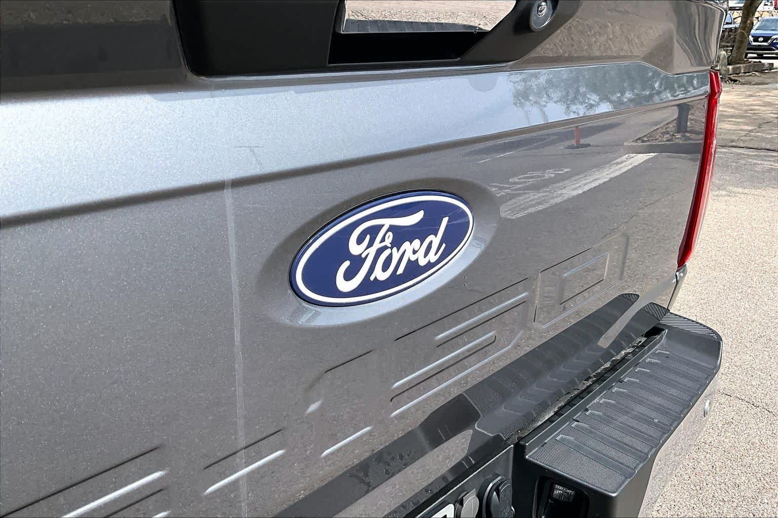 Used 2024 Ford F150 XLT w/ Mobile Office Package AWD/4WD image 10