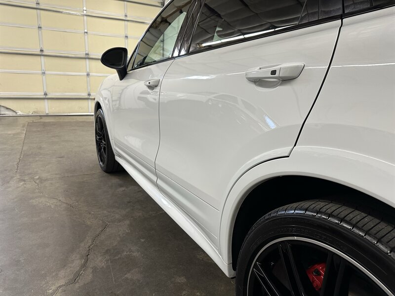 Used 2014 Porsche Cayenne GTS AWD/4WD image 21